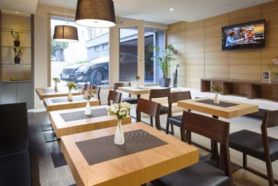 Residence By Vestibul Palace