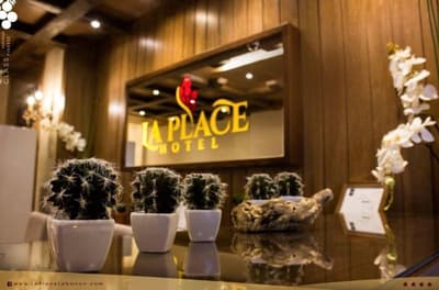 La Place Hotel