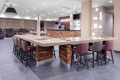 Courtyard By Marriott Cincinnati Mason