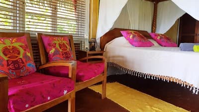 Linareva Moorea Beach Resort