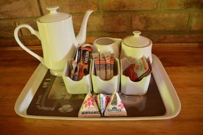 Thaba Tsweni Lodge And Safaris