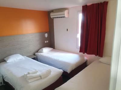 Kyriad Direct  Poissy - Acheres