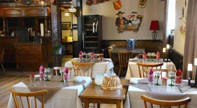 Hôtel La Maison Rouge