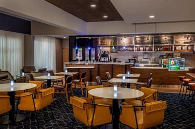 Courtyard By Marriott Boston Andover