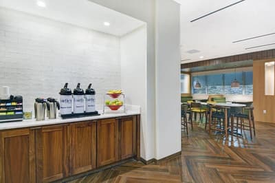 Fairfield Inn & Suites By Marriott Houston Nasa/We