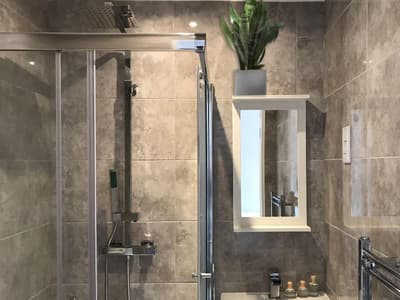 Dockside Lodge Ensuite Rooms