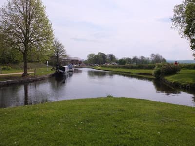 Longlands Inn And Restaurant