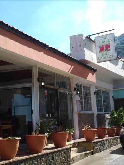 Two Flowers Hotel