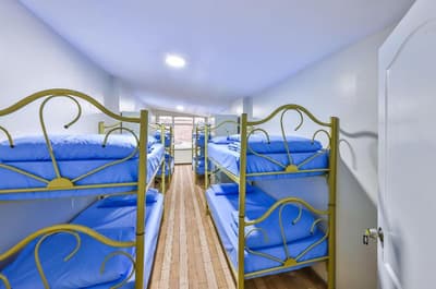 Gökçe Pansiyon - Men Only