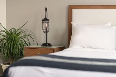 Selina Commodore Astoria