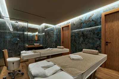 Castello Infinity Suites – Adults Only