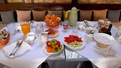 Pansion Ivan & Ivana