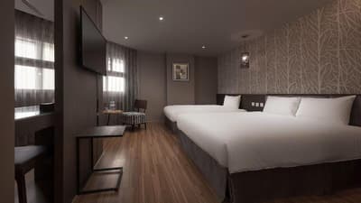 Fine Hotel