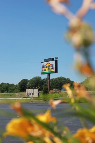 Wisconsin-Aire Motel By OYO Random Lake