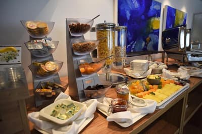 Santiny Hotel & Restaurant