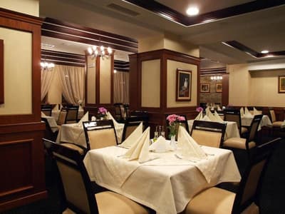 Shiroka Laka Hotel