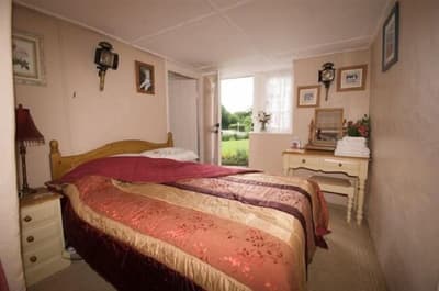 Kates Farm Bed And Breakfast