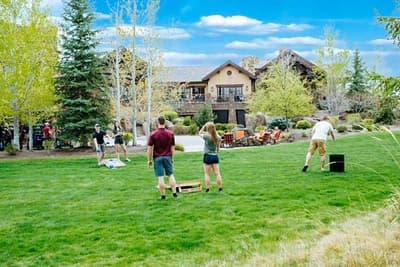 Pronghorn Resort