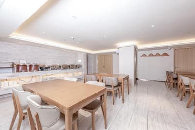 Ji Hotel (Xi'an Zhangba North Road Subway Station)