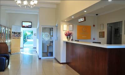 Cresta Botsalo Hotel