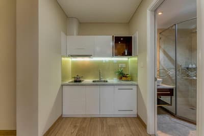 Golden Tree Hotel & Apartment by ZUZU