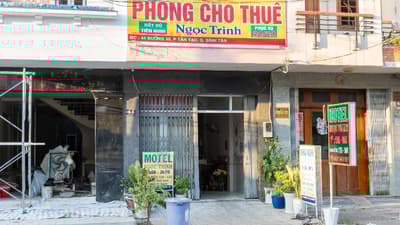 Ngoc Trinh Hotel Binh Tan by ZUZU