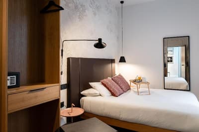 Welldone Quality-Crystal Pool