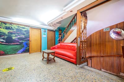 Hotel Almirante