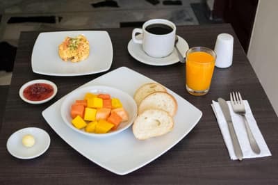 Ayenda Oporto Suites