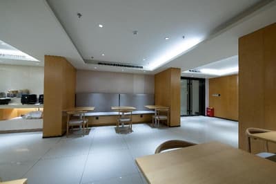 Ji Hotel (Urumqi Railway Bureau)