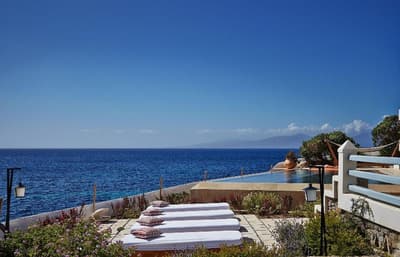 Belvedere Waterfront Villa & Suites
