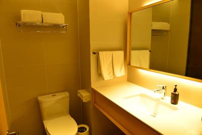 Ji Hotel (Xining Haihu New Area)