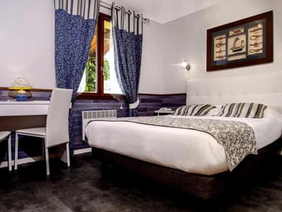 Logis Domaine De La Rhonie