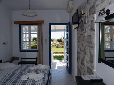 Stella Naxos Island