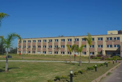 Days Inn by Wyndham Zarate