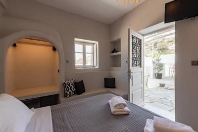 Rania Apartments Sea View