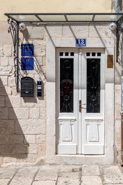 Split Palace Luxury Retreat