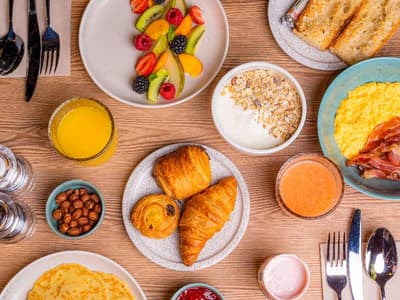 Tribe Paris La Defense Esplanade