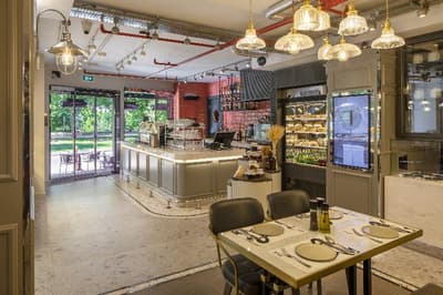 Stayso The House Hotel