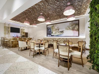 The Banyan Hotel Fort Myers, Tapestry Collection B