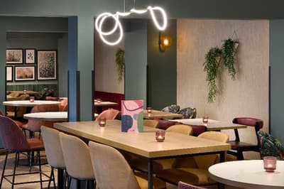 Premier Inn Oldham Central