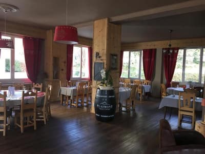 Logis Hotel le Ptit Hotel du Lac