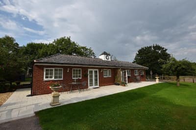 Little Rushbrook Cottages