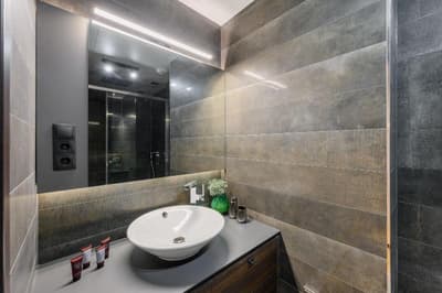 Hotel Emerald & Suites by Continental Group