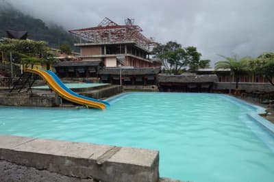 Penginapan Puncak DP by ZUZU
