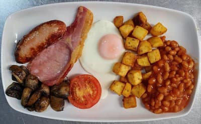 The Hut Sea Front Inn