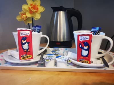 The Hut Sea Front Inn