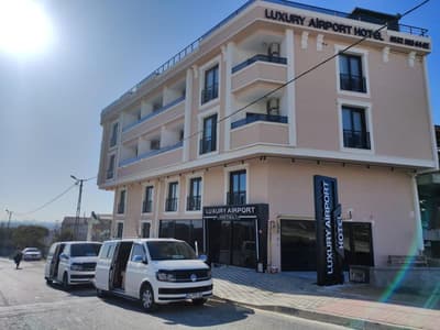 Luxury Airport Hotel