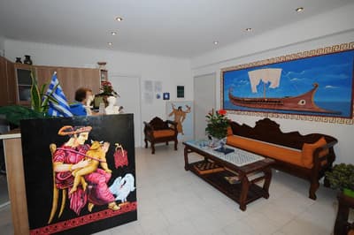 Orfeas Apartments