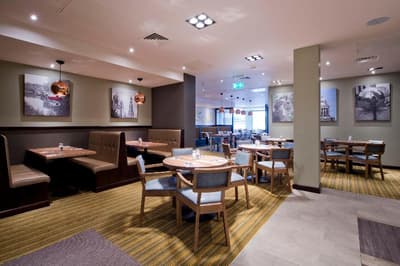 Premier Inn Leeds Cc - Whitehall Road